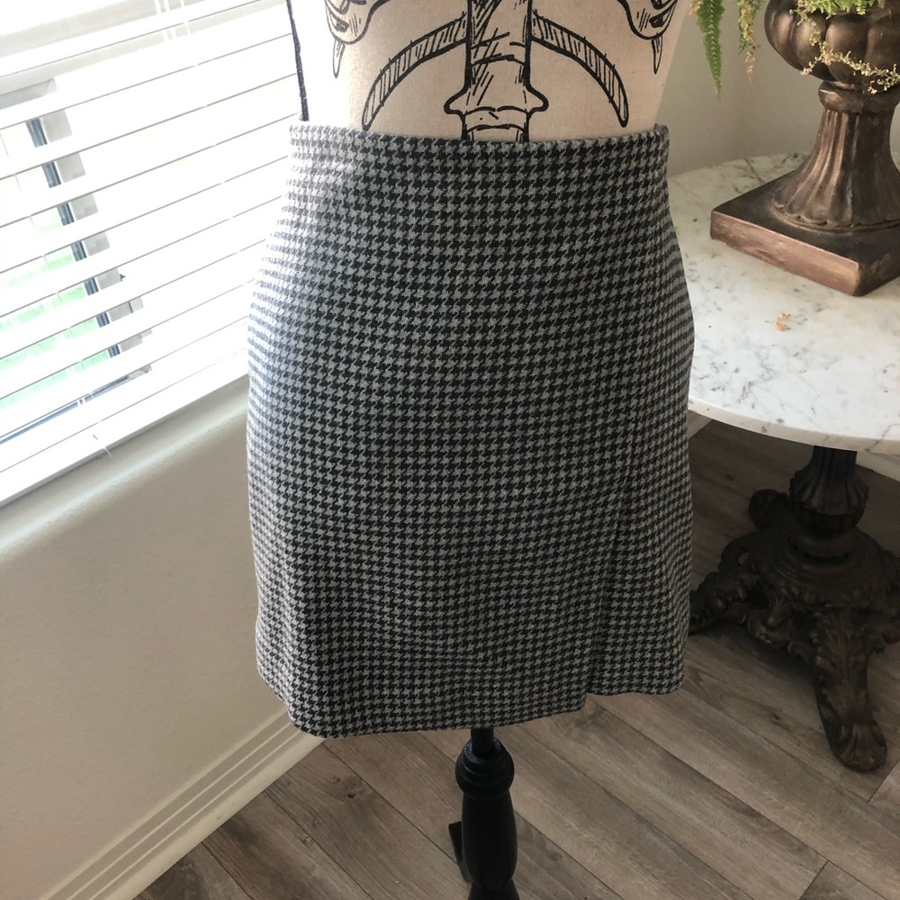 New Uniqlo Houndstooth Wool Skirt